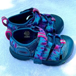 KEEN Unisex Little Kids' Newport H2 Sandal Navy Tie Dye size 5